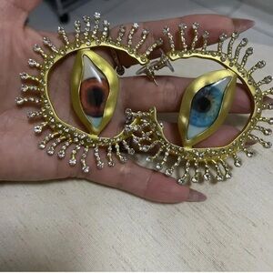 GAZE HOOP GOLD EYES EARRINGS